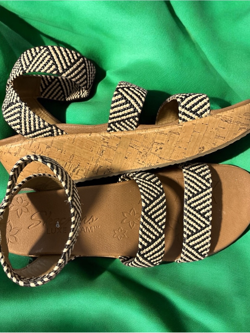 Skechers Luxe Foam Woven Black & Natural Cork Platform Sandals
